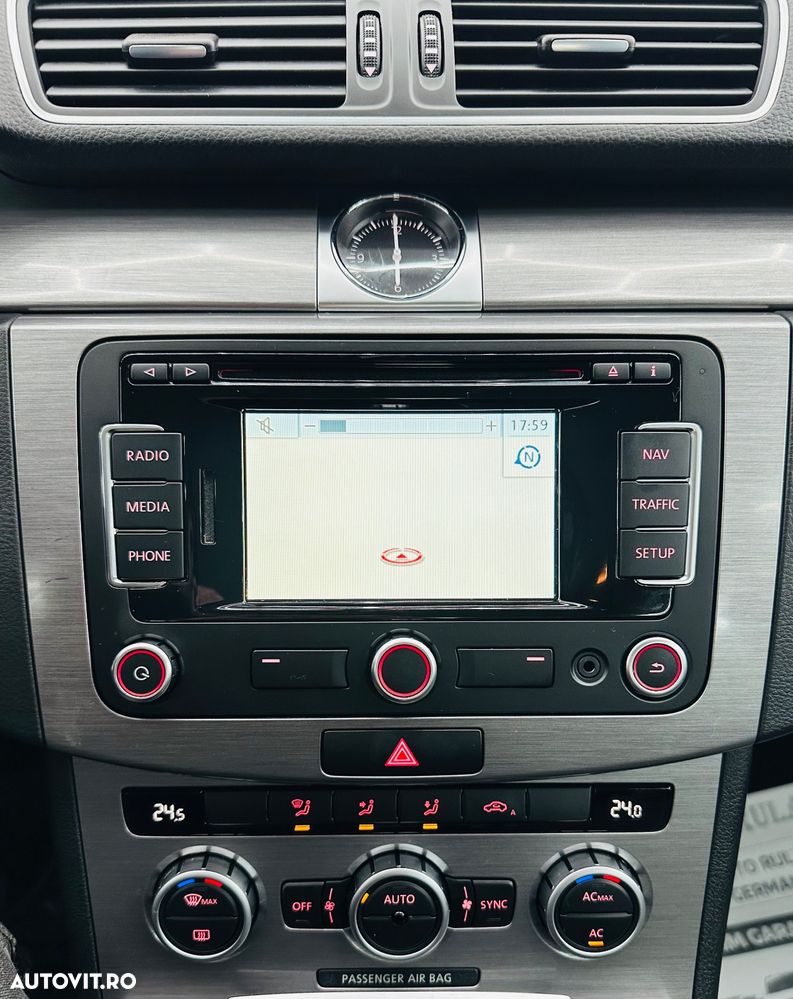 Volkswagen Passat - 25