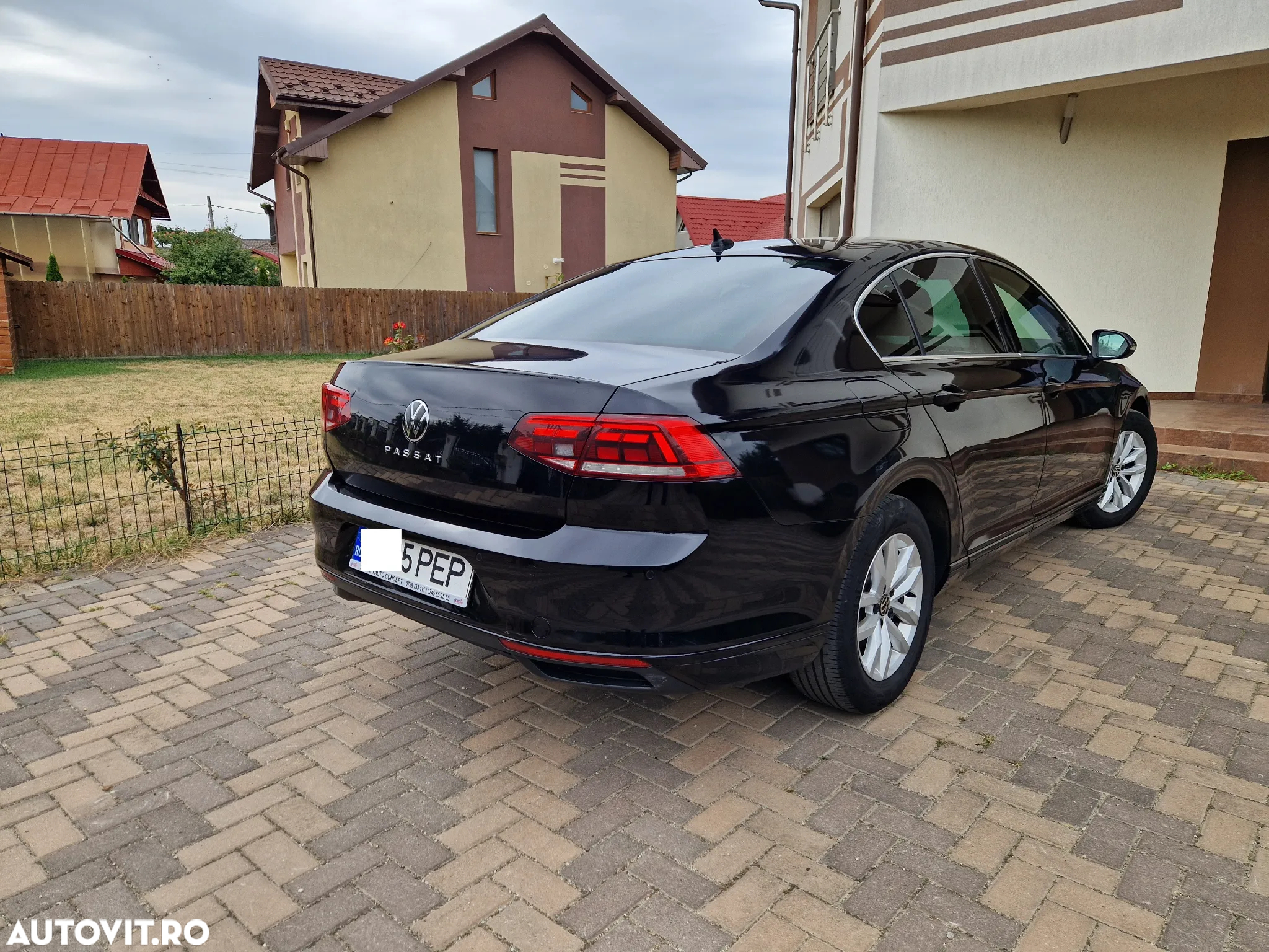 Volkswagen Passat 2.0 TDI DSG Comfortline - 4