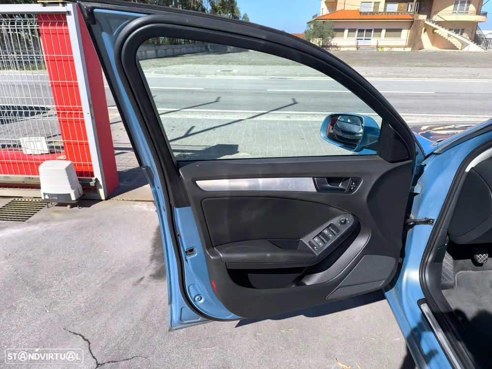 Audi A4 Avant 2.0 TDI - 19