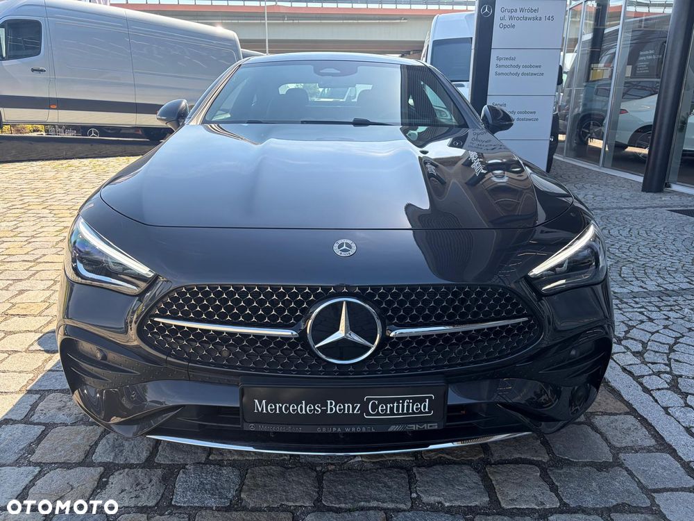 Mercedes-Benz CLE 200 4Matic 9G-TRONIC Edition AMG Line - 2