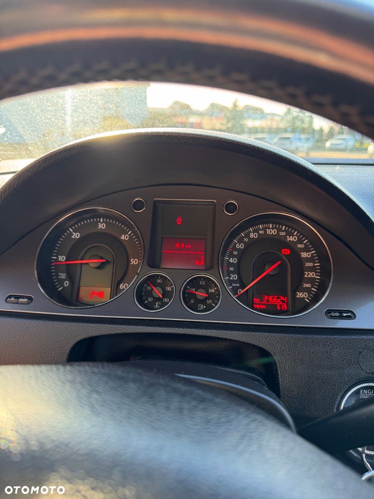 Volkswagen Passat 2.0 TDI Comfortline - 13