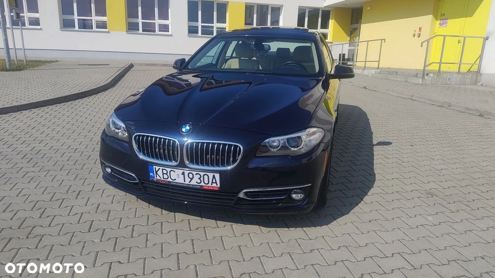 BMW Seria 5 528i xDrive Luxury Line - 3