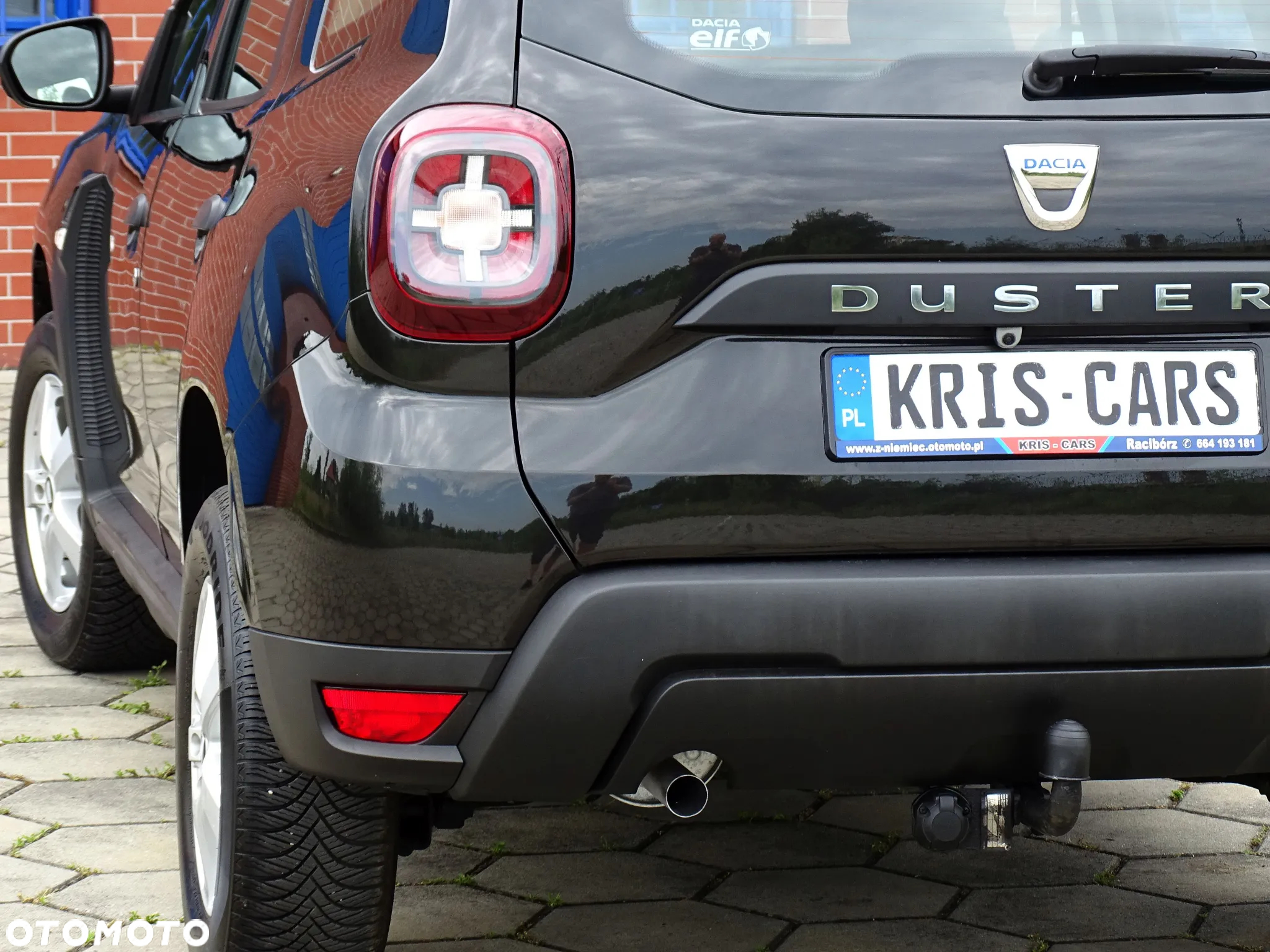 Dacia Duster 1.6 SCe Blackshadow S&S - 14
