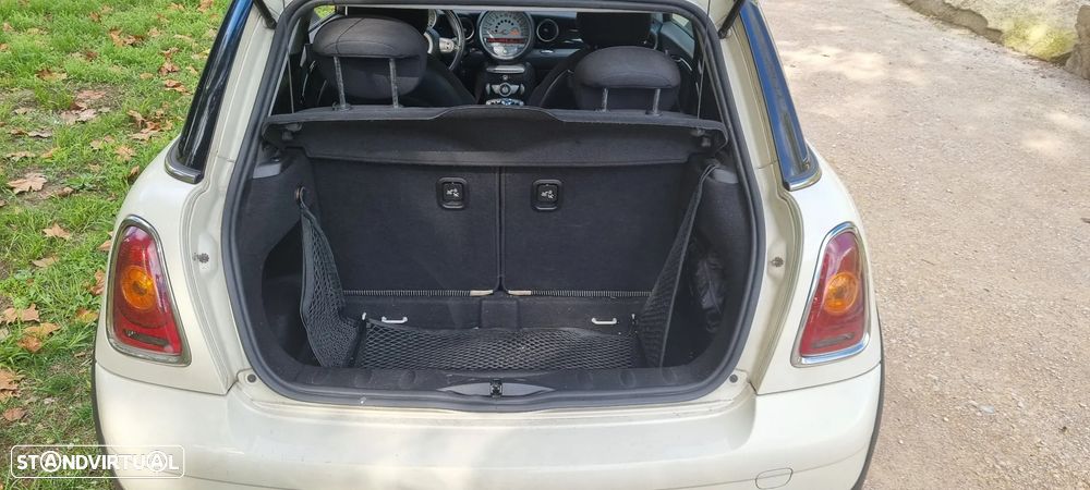 MINI 3 Portas Cooper D - 10