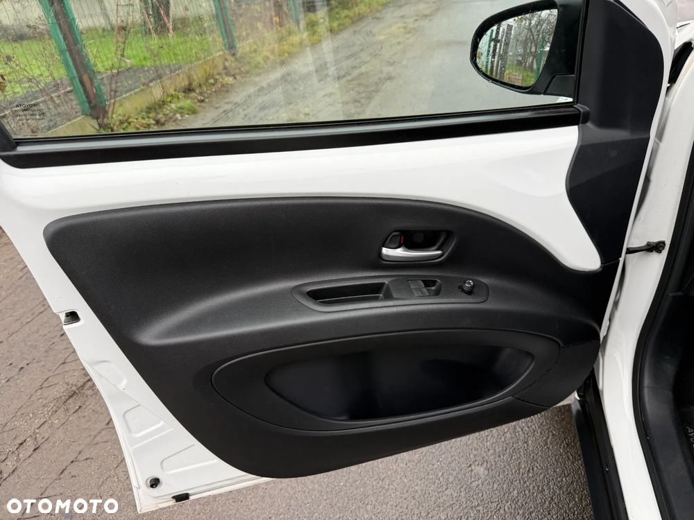 Toyota Aygo X 1.0 VVT-i X-play - 18