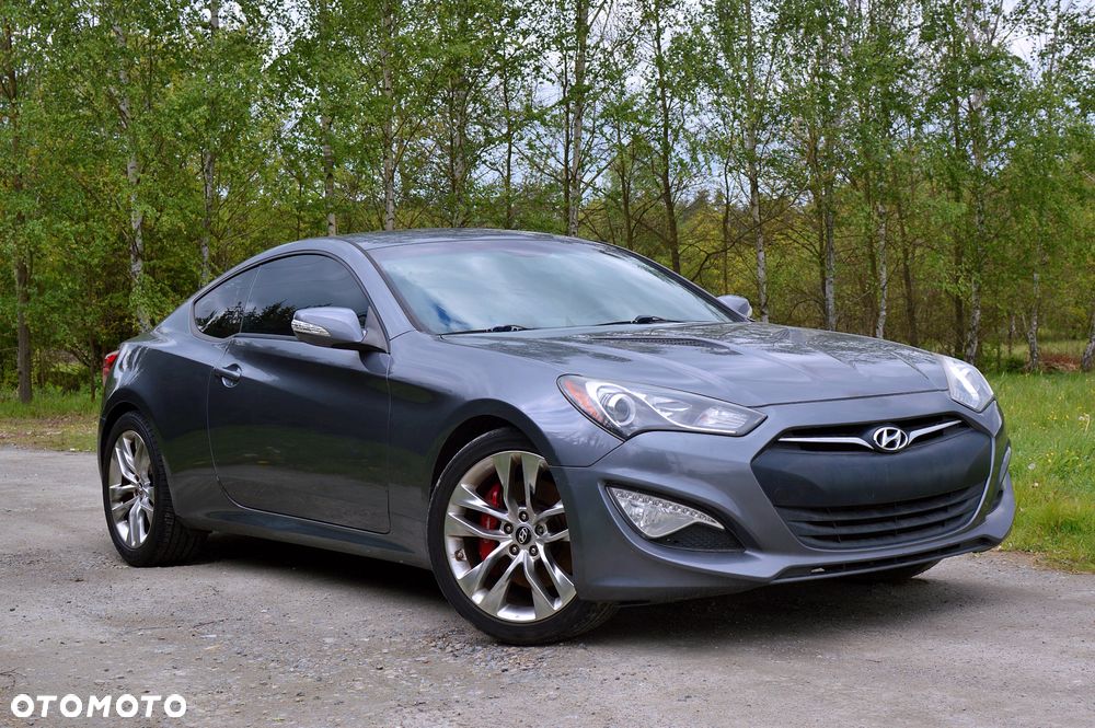 Hyundai Genesis Coupe - 1