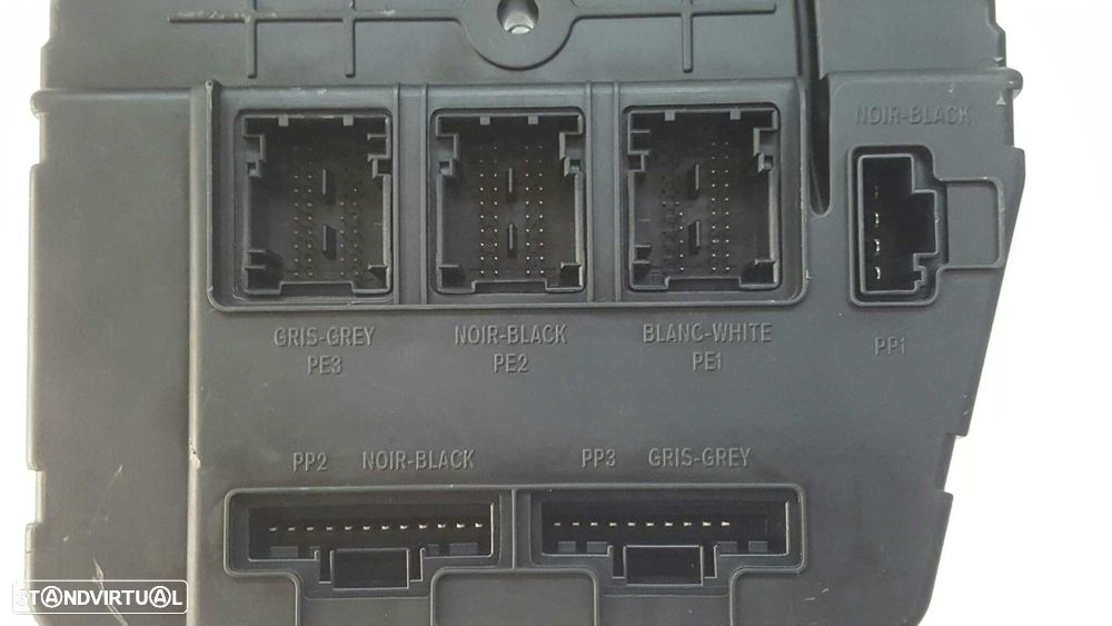 CAIXA DE RELÉS/ FUSÍVEIS RENAULT MEGANE II BERLINA 5P AUTHENTIQUE - 2