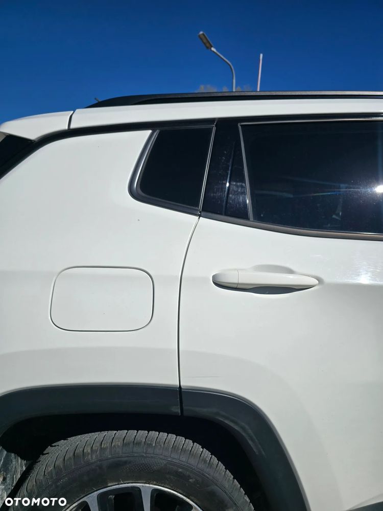 Jeep Compass - 8