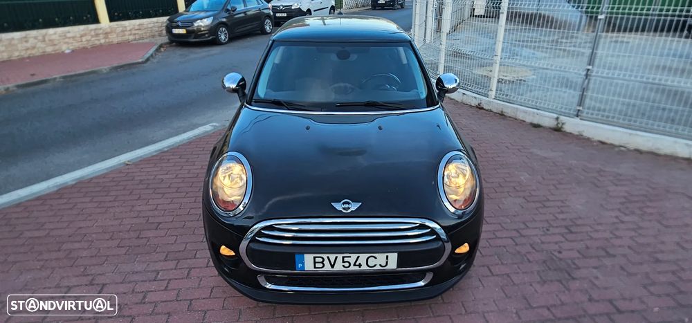 MINI 3 Portas Cooper D - 22