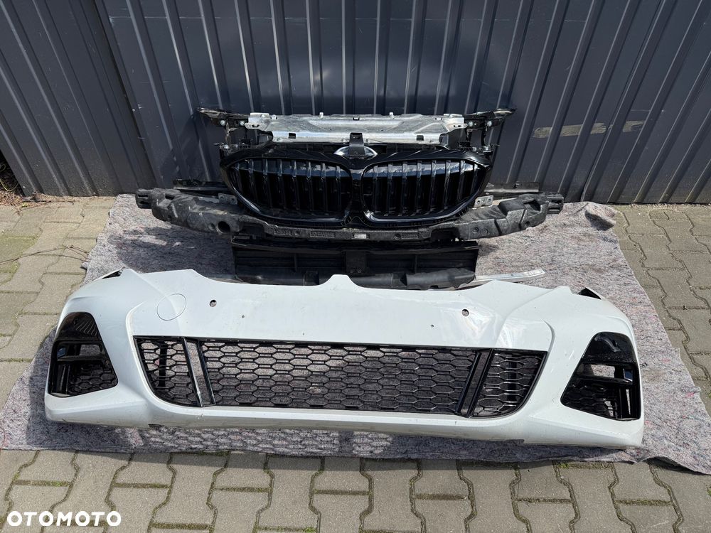 PAS PRZEDNI BMW G20 G21 CAŁY ŻALUZJA BELKA - 1