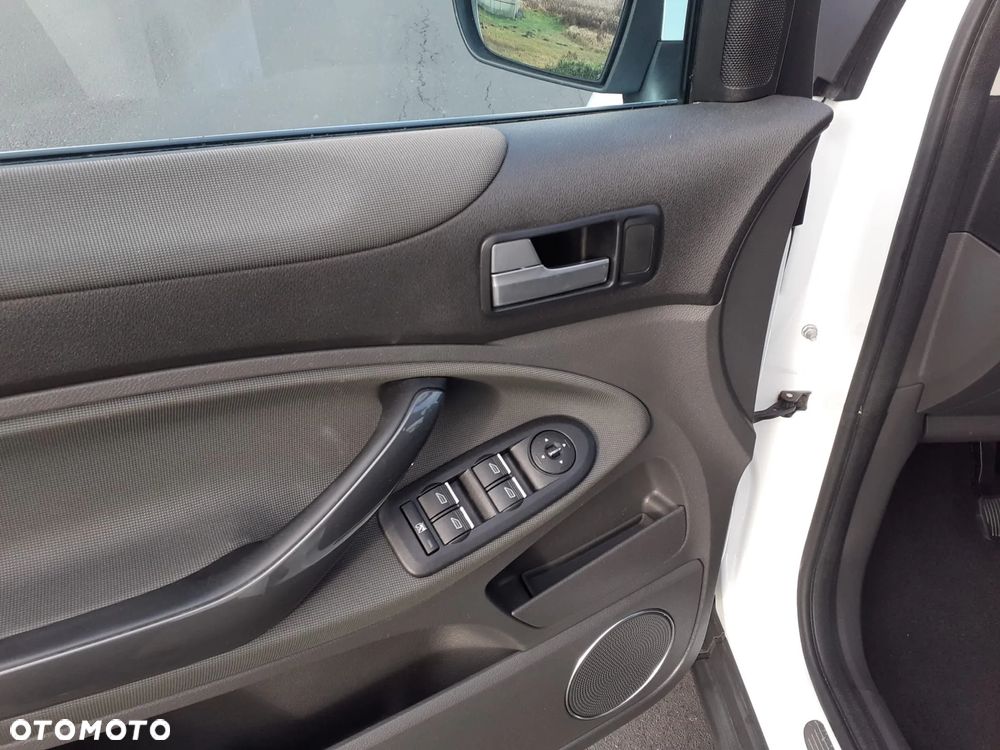 Ford Kuga 2.0 TDCi Titanium - 20