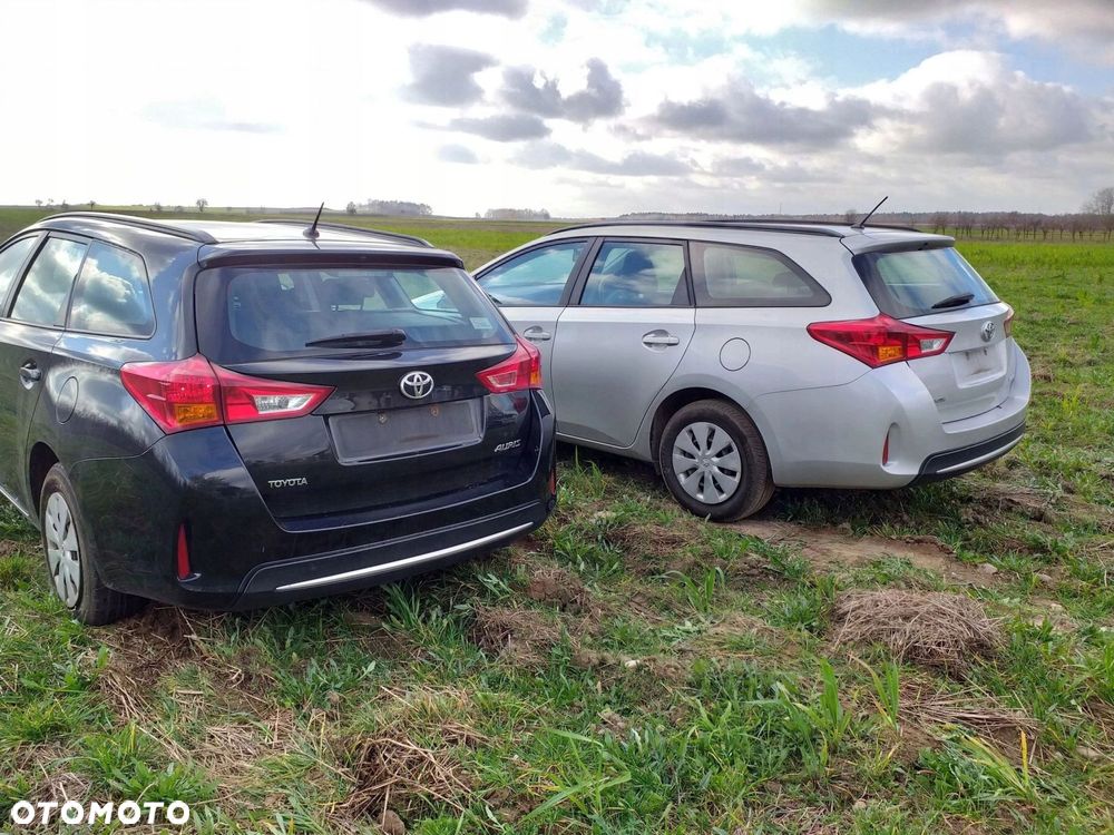Toyota Auris II boczek bagażnika prawy tył HB hatchback 64730-02260 - 7