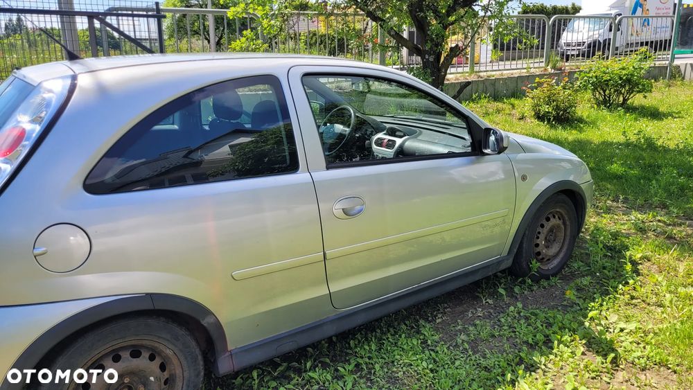 Opel Corsa 1.2 16V - 7
