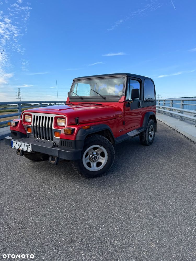 Jeep Wrangler - 1