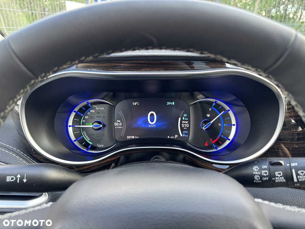 Chrysler Pacifica - 27