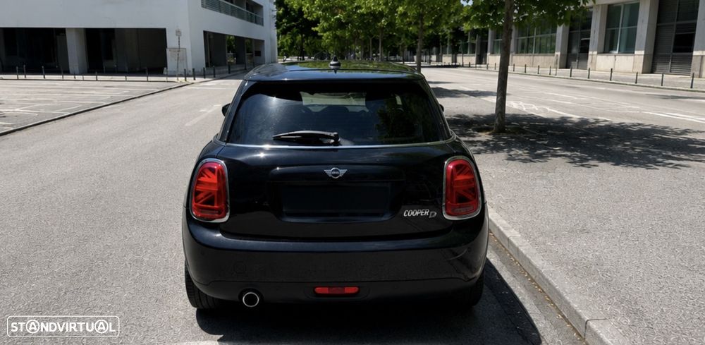 MINI 5 Portas Cooper D - 16