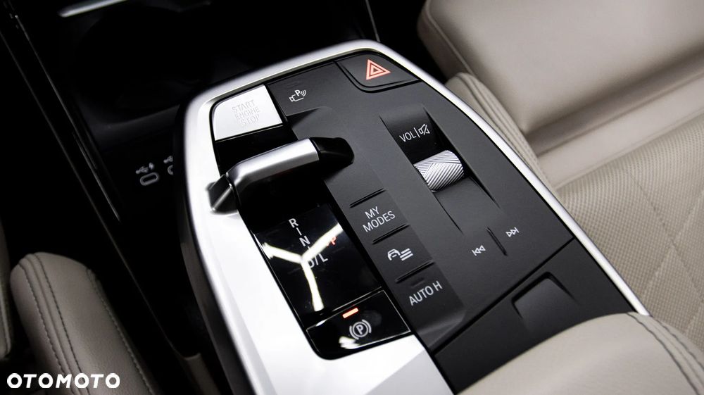 BMW Seria 2 218i Luxury Line - 25