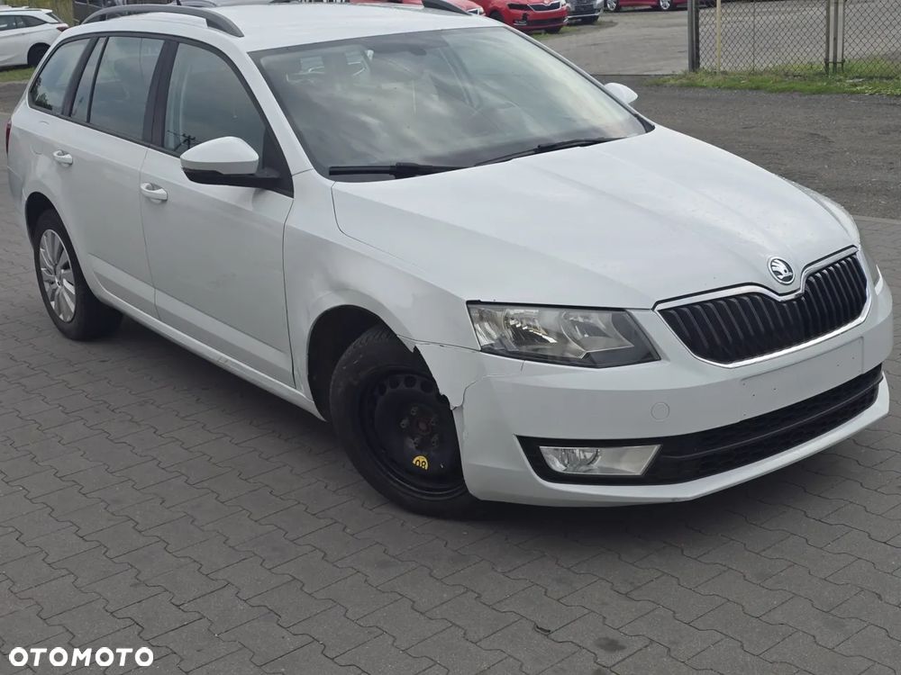 Skoda Octavia 1.6 TDI DPF Ambition - 7