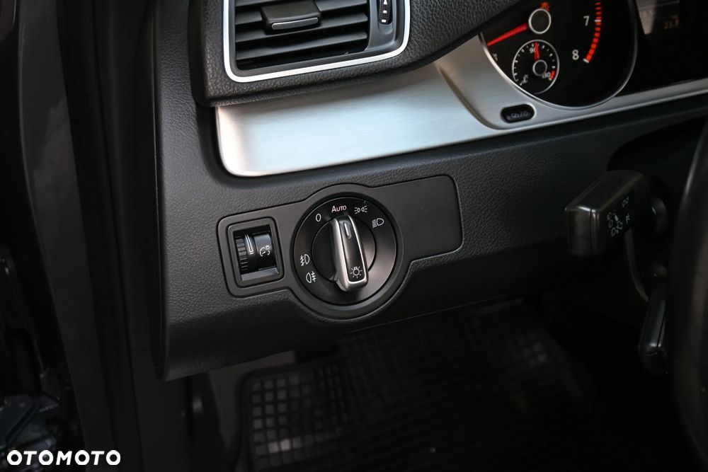 Volkswagen Passat 1.8 TSI DSG Highline - 28