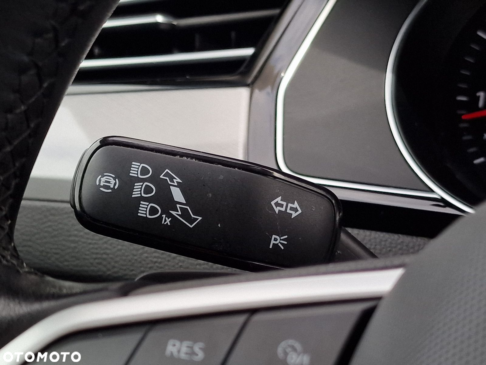 Volkswagen Passat 1.5 TSI EVO Business DSG - 31