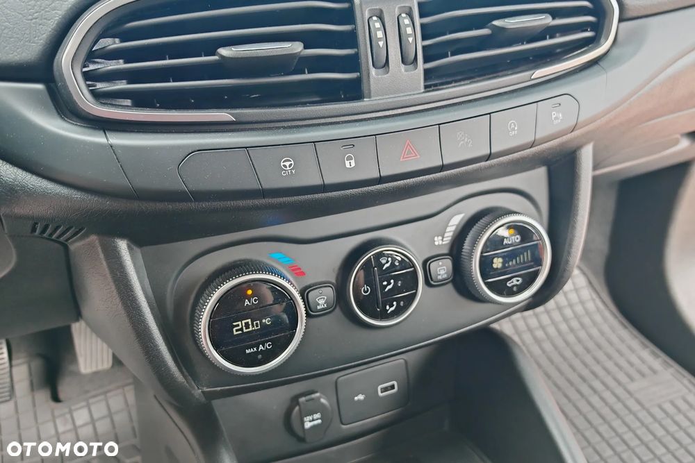 Fiat Tipo 1.6 MultiJet - 28