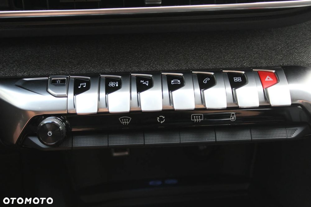 Peugeot 3008 1.2 PureTech Allure S&S - 34