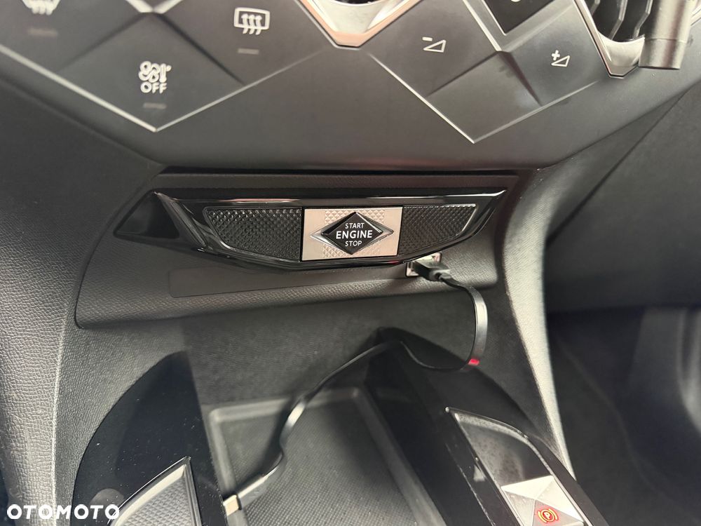 DS Automobiles DS 3 Crossback - 16