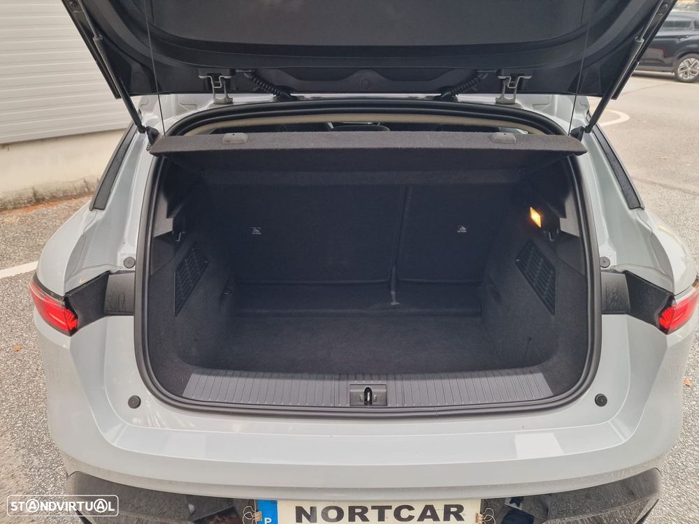 Renault Mégane E-Tech - 12