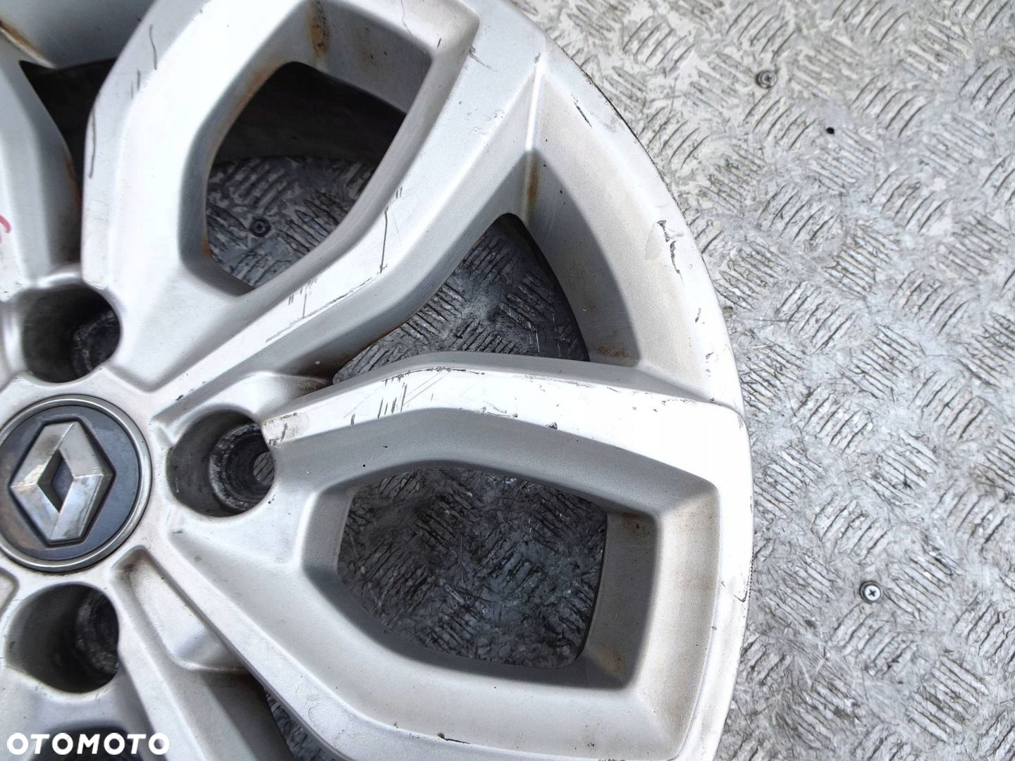 Alufelga Renault Clio IV 16 4x100 ET 44 - 5