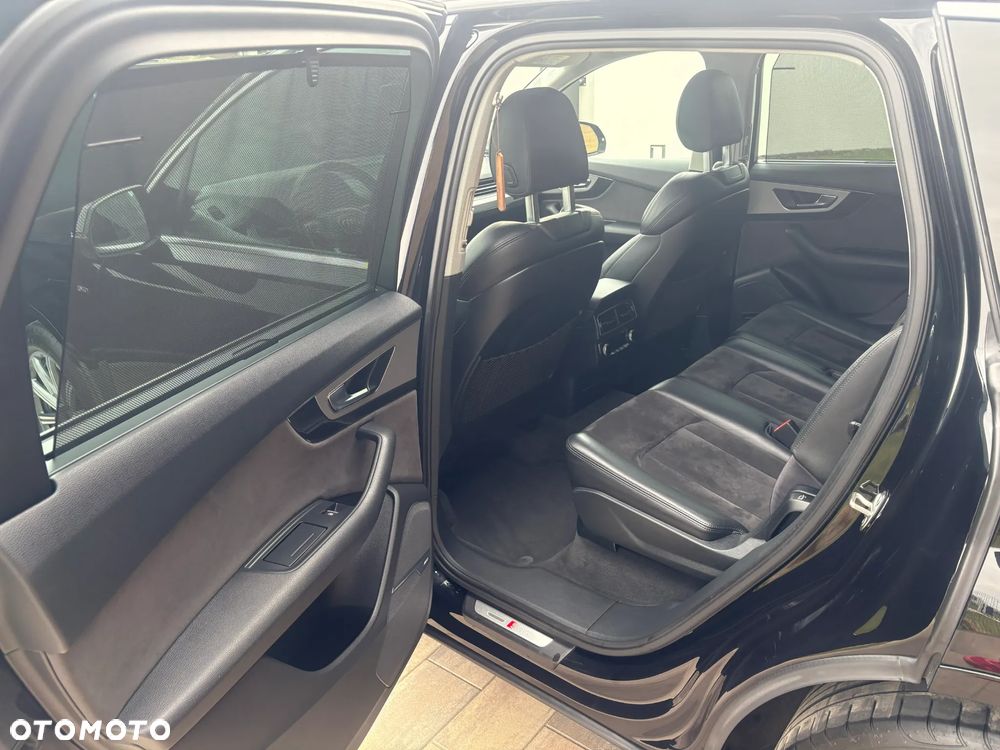 Audi Q7 - 25