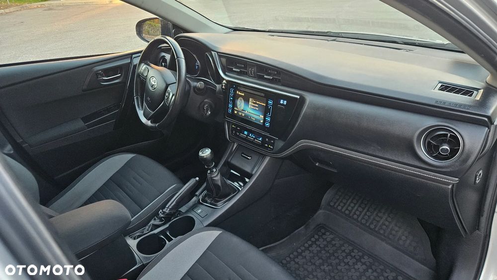 Toyota Auris 1.6 Comfort - 31