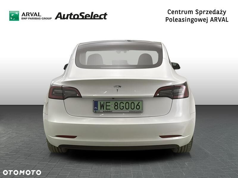 Tesla Model 3 - 6