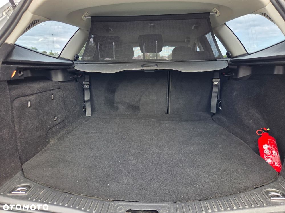Ford Mondeo 1.6 Silver X - 11
