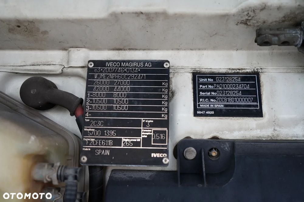 Iveco STRALIS 360 / 6X2 /  LAWETA / PLATFORMA 9,3 M / NAJAZDY HYDRAULICZNE / WYCIĄGARKA / OŚ PODONOSZONA  / EURO 6 - 37