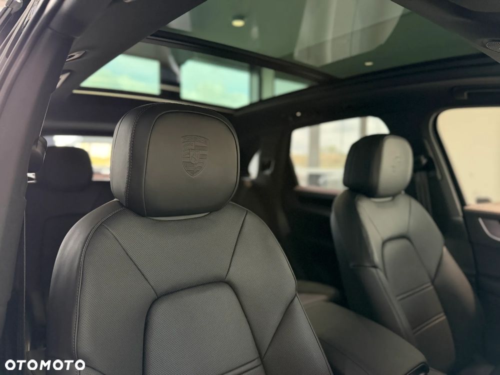 Porsche Cayenne Black Edition - 22