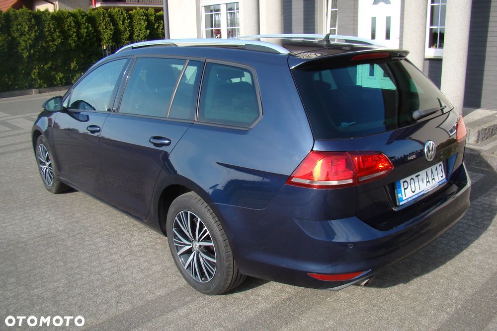Volkswagen Golf - 8