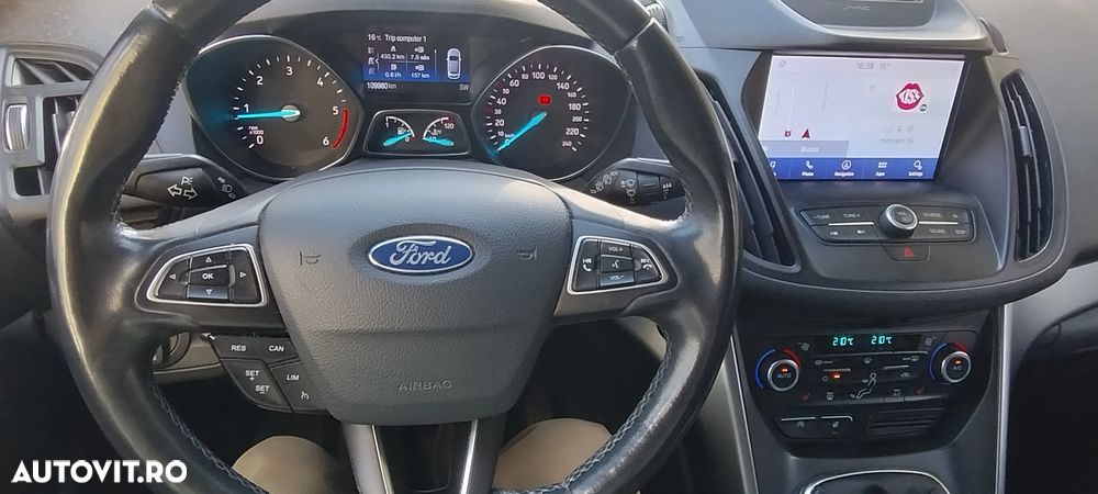 Ford Kuga - 4