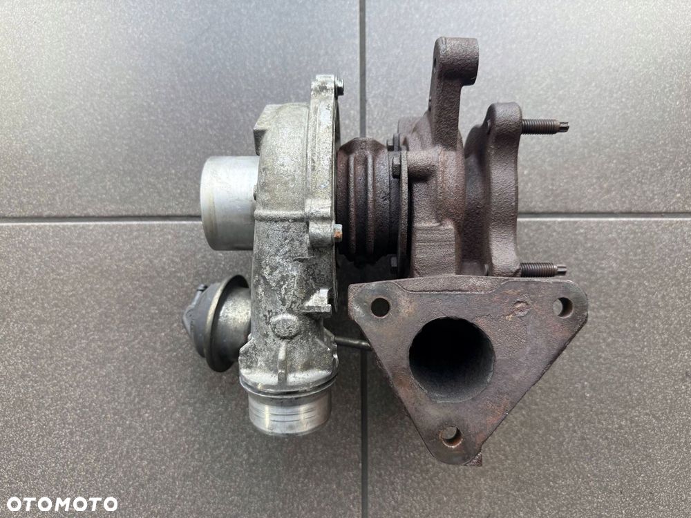 TURBOSPRĘŻARKA 2.5 DCI RENAULT NISSAN OPEL H8200483650 - 1