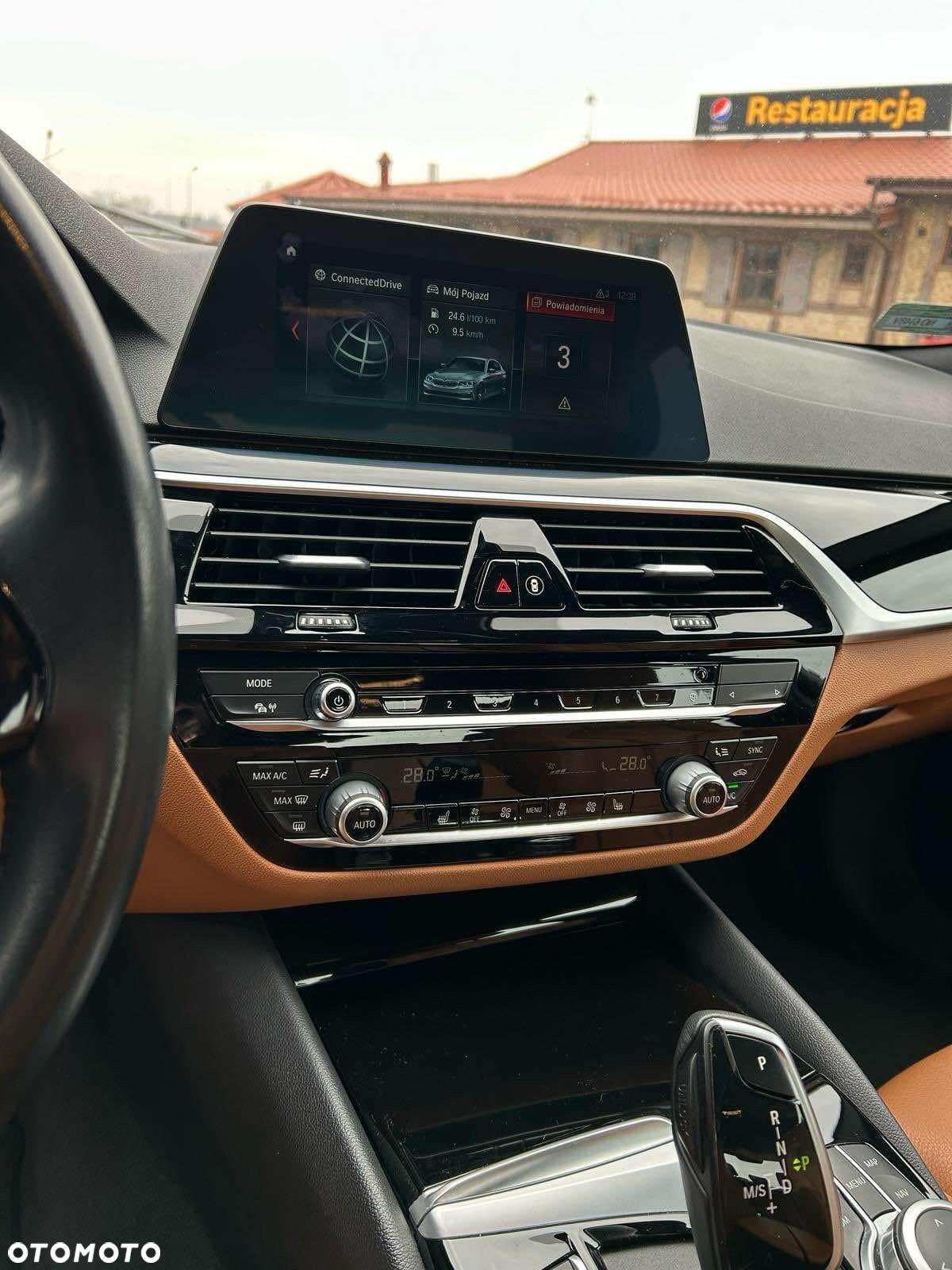 BMW Seria 5 518d Sport Line - 16