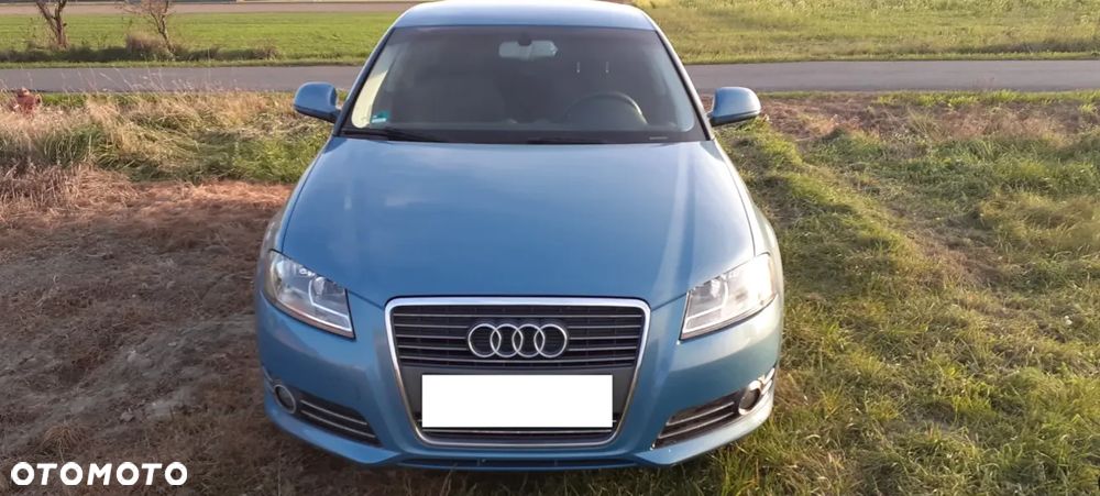Audi A3 Sportback - 2