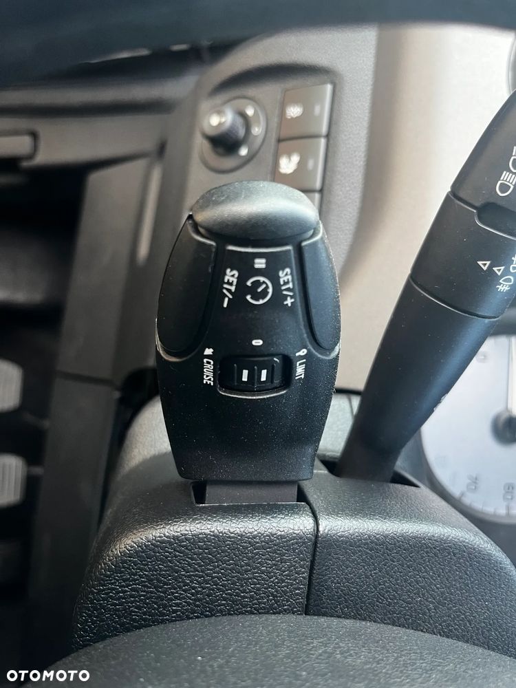 Peugeot Partner 110 Stop&Start Allure - 37