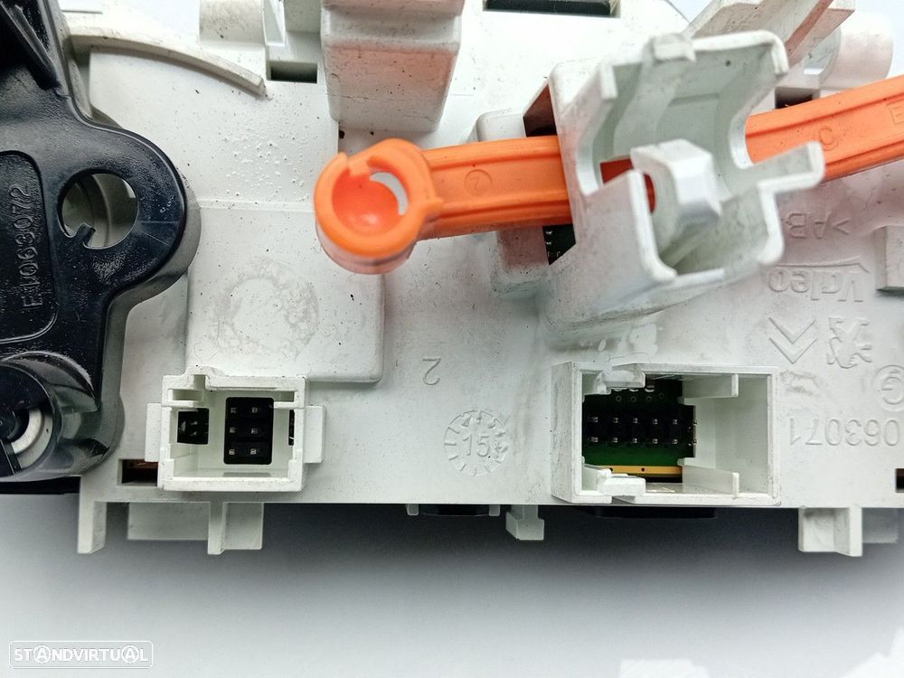 Botão / interruptor do AC PEUGEOT 2008 II (U_) - 3