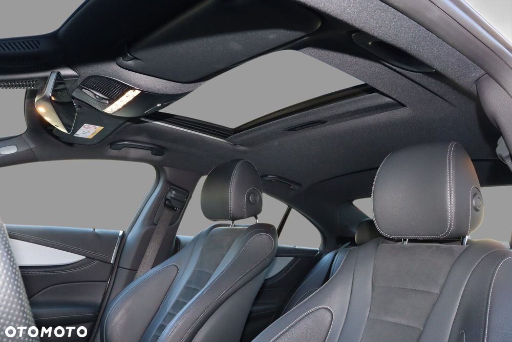 Mercedes-Benz CLS - 19