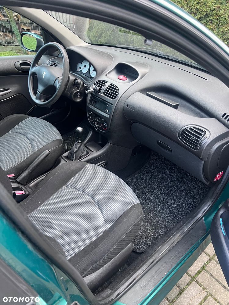 Peugeot 206 1.1 XR - 12