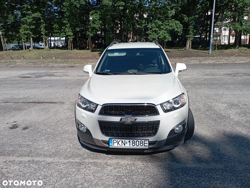 Chevrolet Captiva 2.2 D LTZ - 22