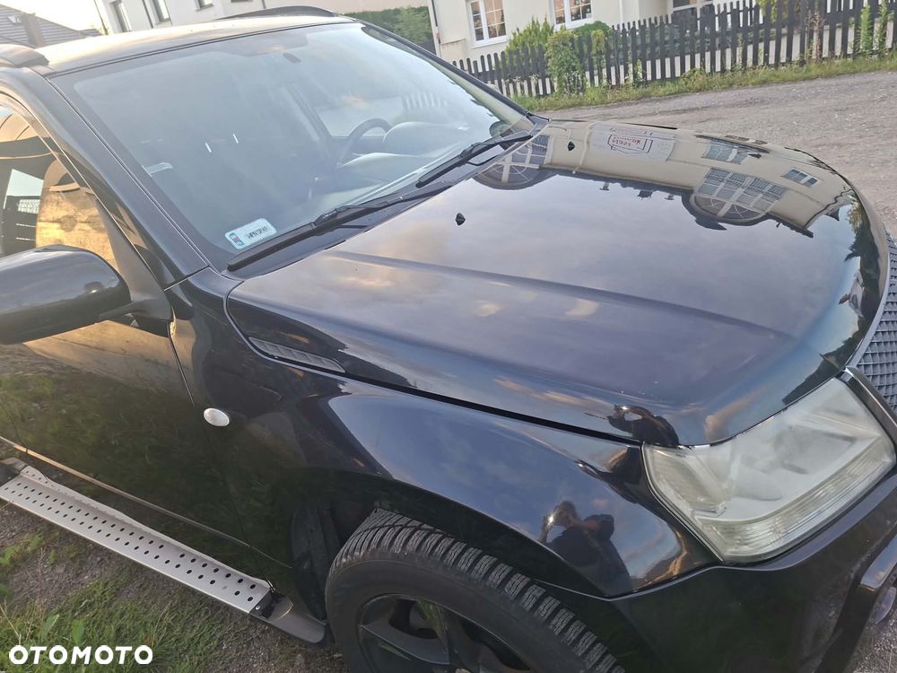 Suzuki Grand Vitara 2.0 - 5