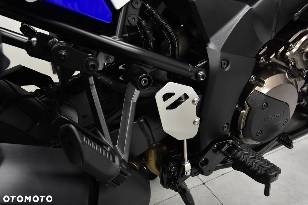 Suzuki DL - 30