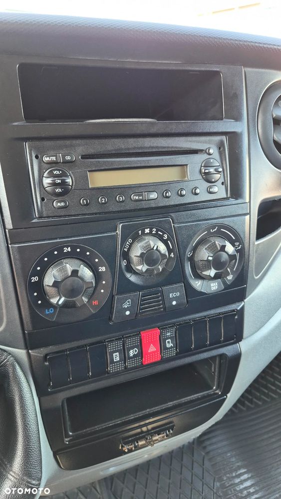 Iveco 35C12 - 8