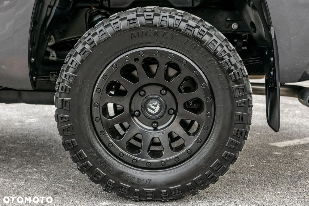 Toyota Tundra - 17