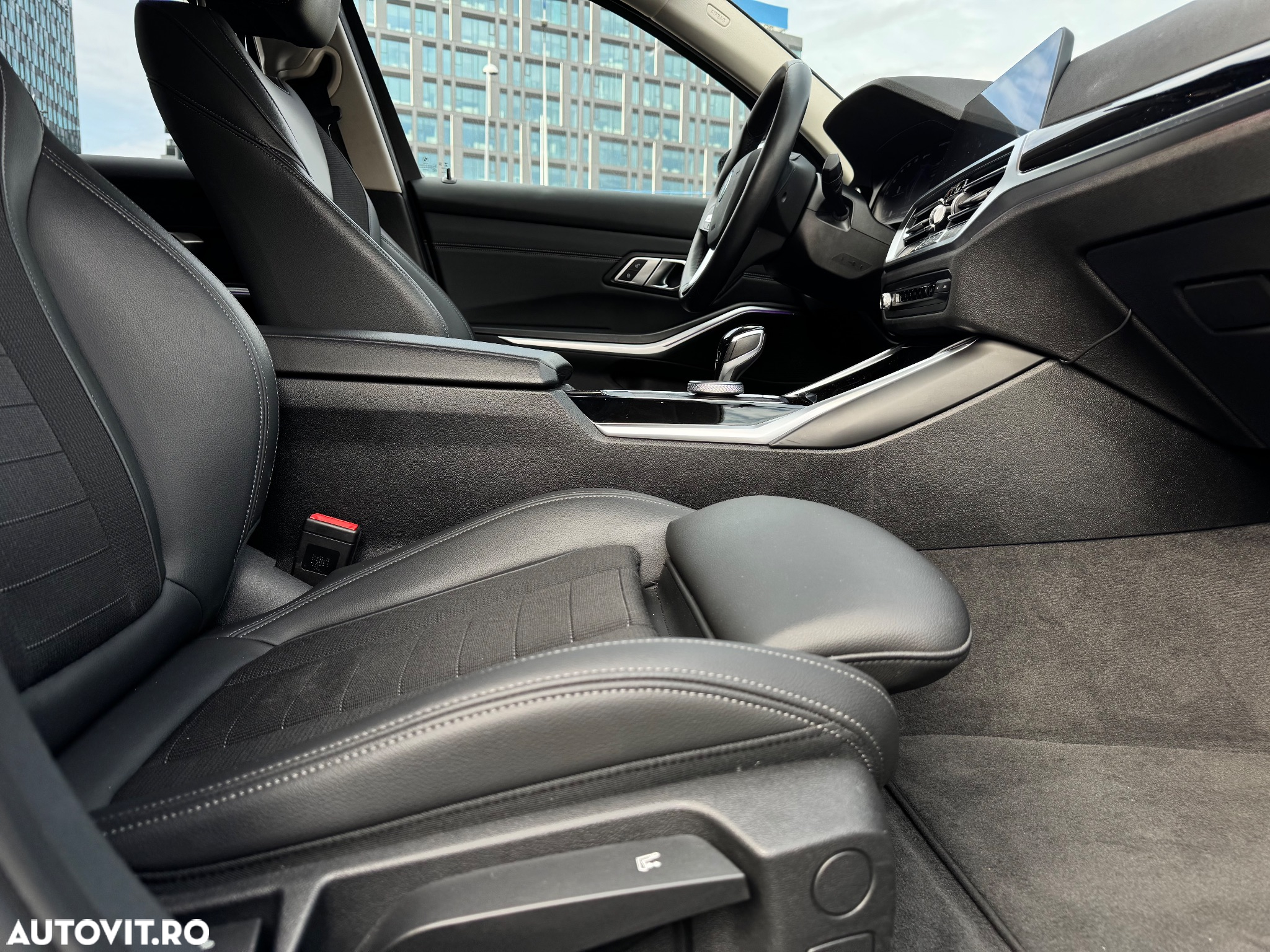 BMW Seria 3 330e Touring Aut. Sport Line - 11